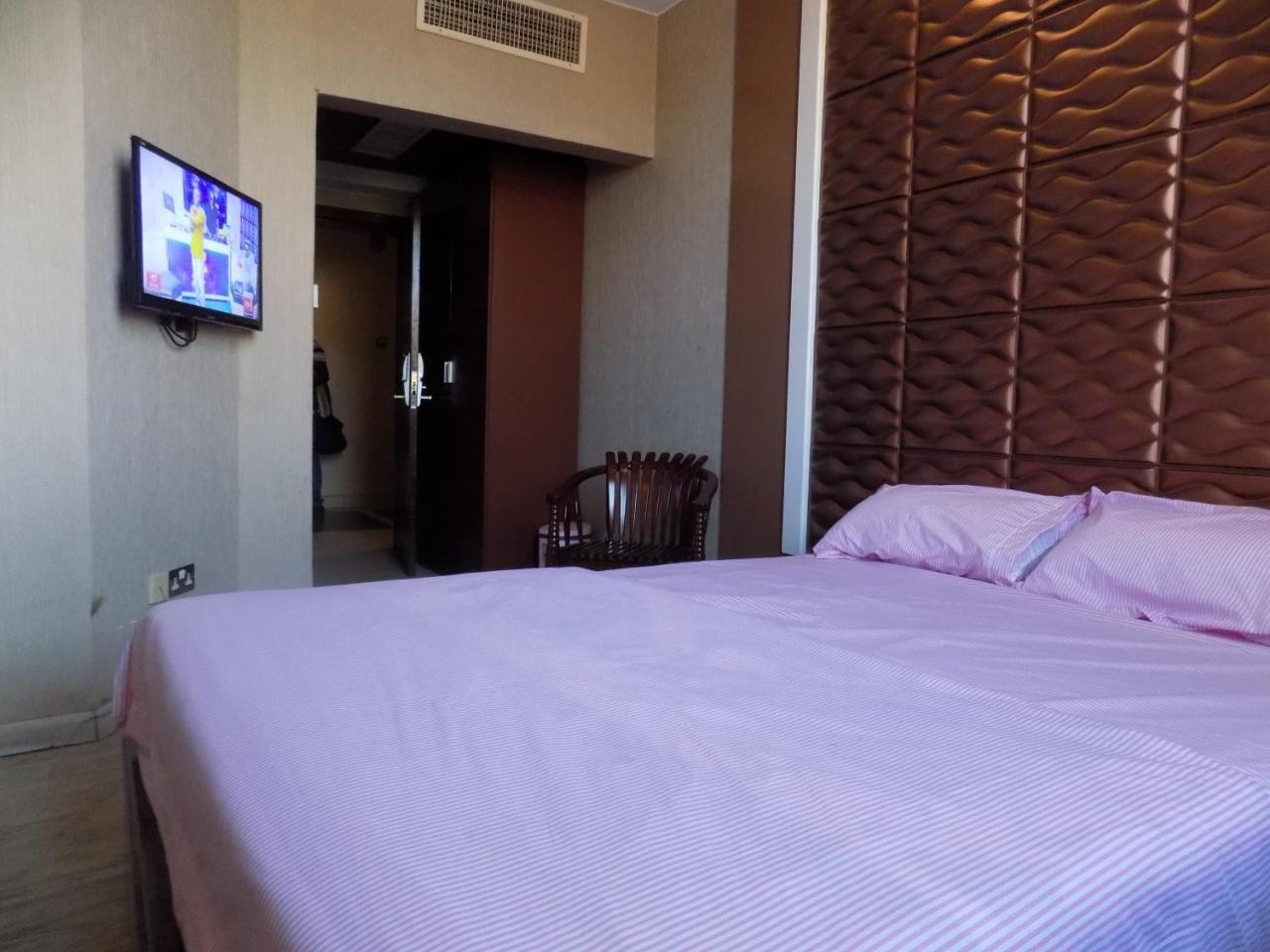 Freedom City Hotel Najjanankumbi Kamapala Кампала Экстерьер фото