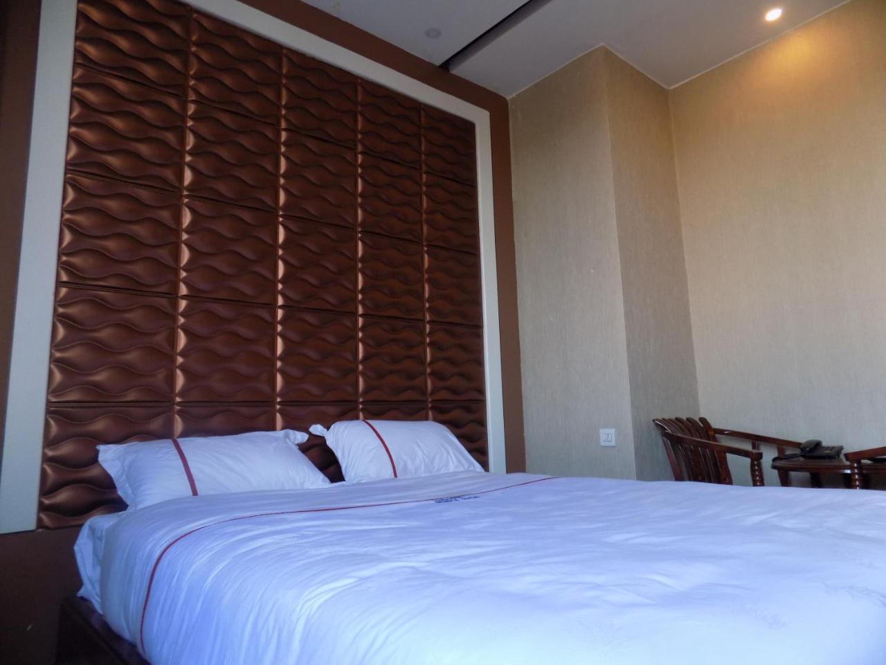 Freedom City Hotel Najjanankumbi Kamapala Кампала Экстерьер фото