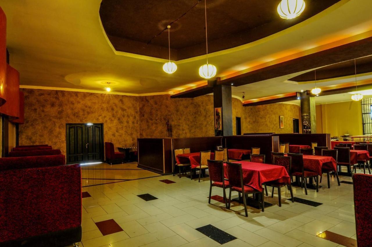 Freedom City Hotel Najjanankumbi Kamapala Кампала Экстерьер фото