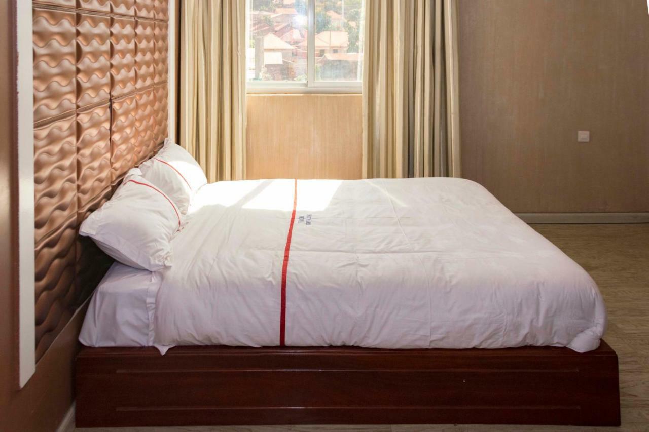 Freedom City Hotel Najjanankumbi Kamapala Кампала Экстерьер фото