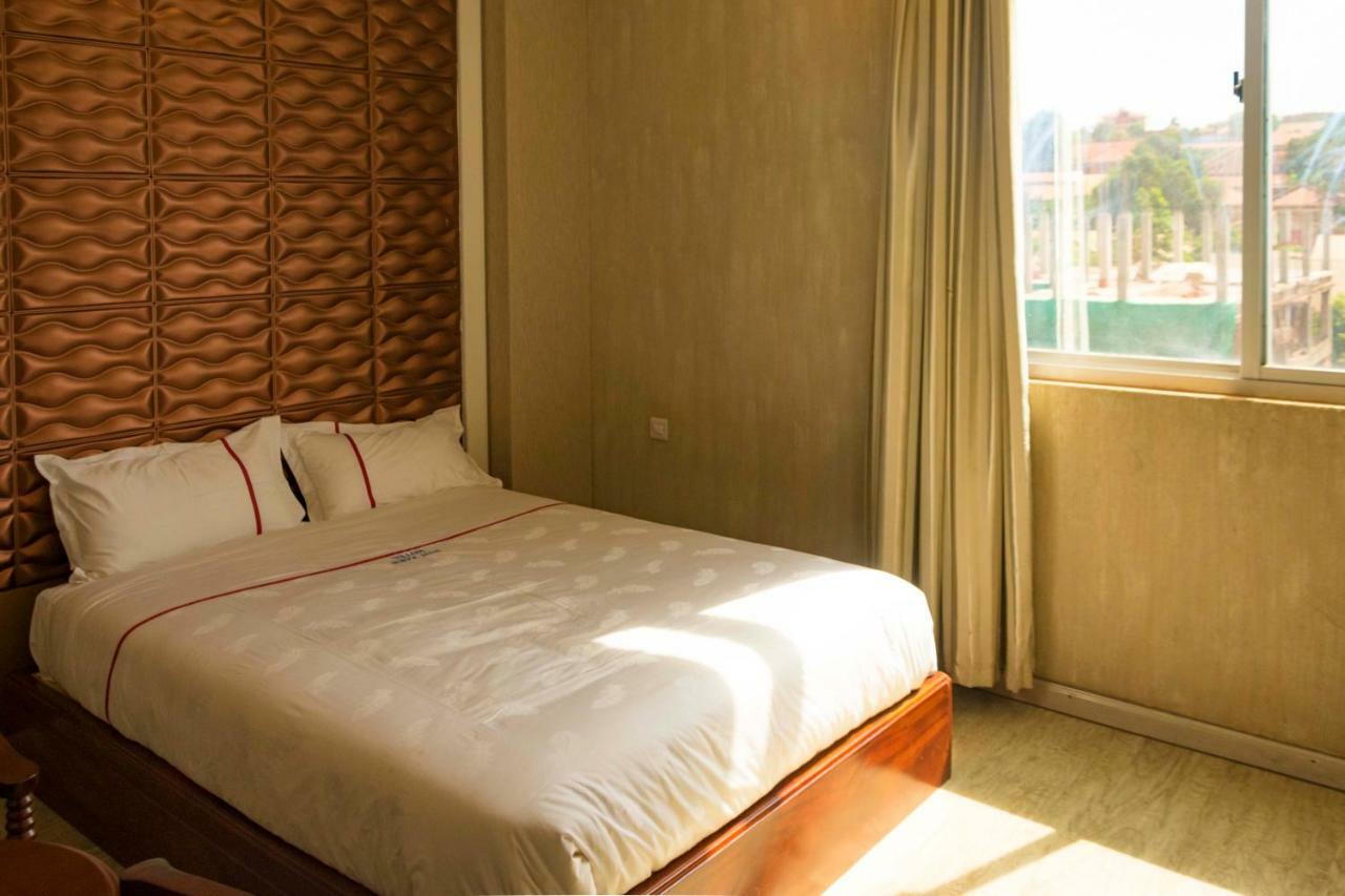 Freedom City Hotel Najjanankumbi Kamapala Кампала Экстерьер фото
